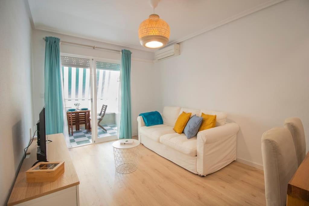 Feines Appartement Mit Hafenblick Santa Pola Ngoại thất bức ảnh