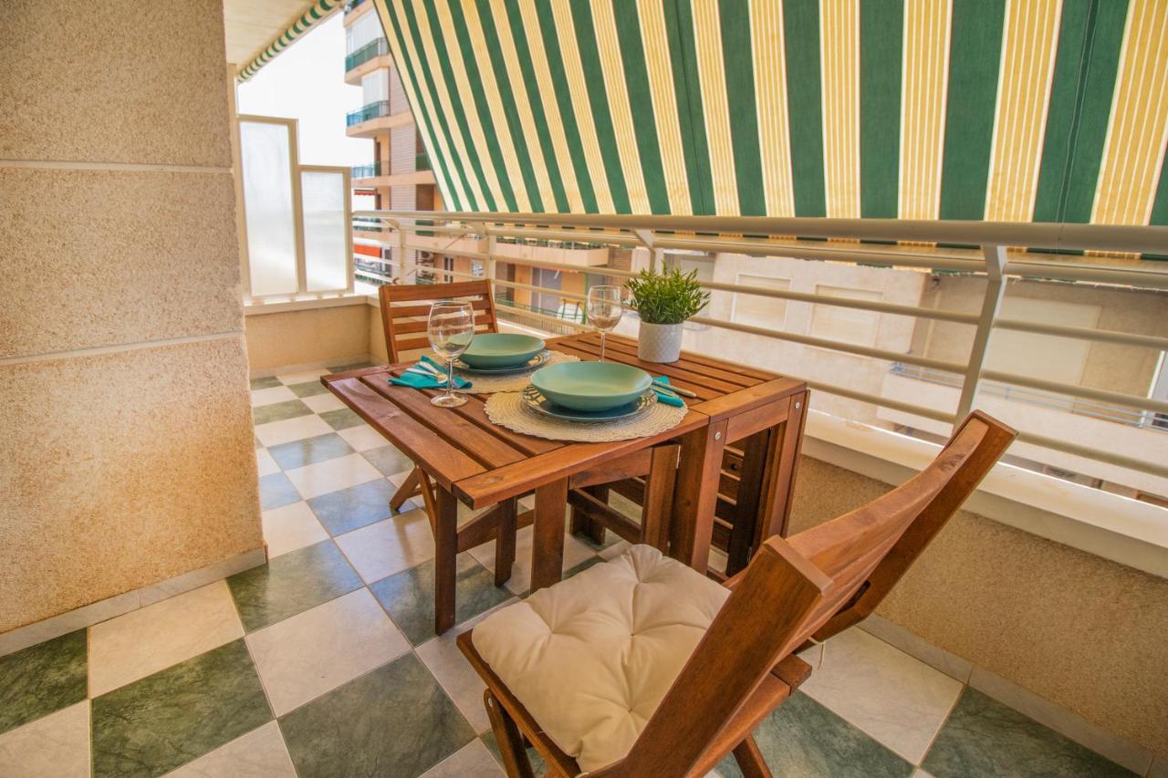 Feines Appartement Mit Hafenblick Santa Pola Ngoại thất bức ảnh